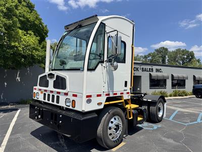 2024 Autocar ACTT42