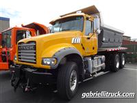 2017 Mack GU713