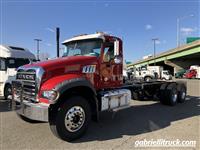 2019 Mack GR64F