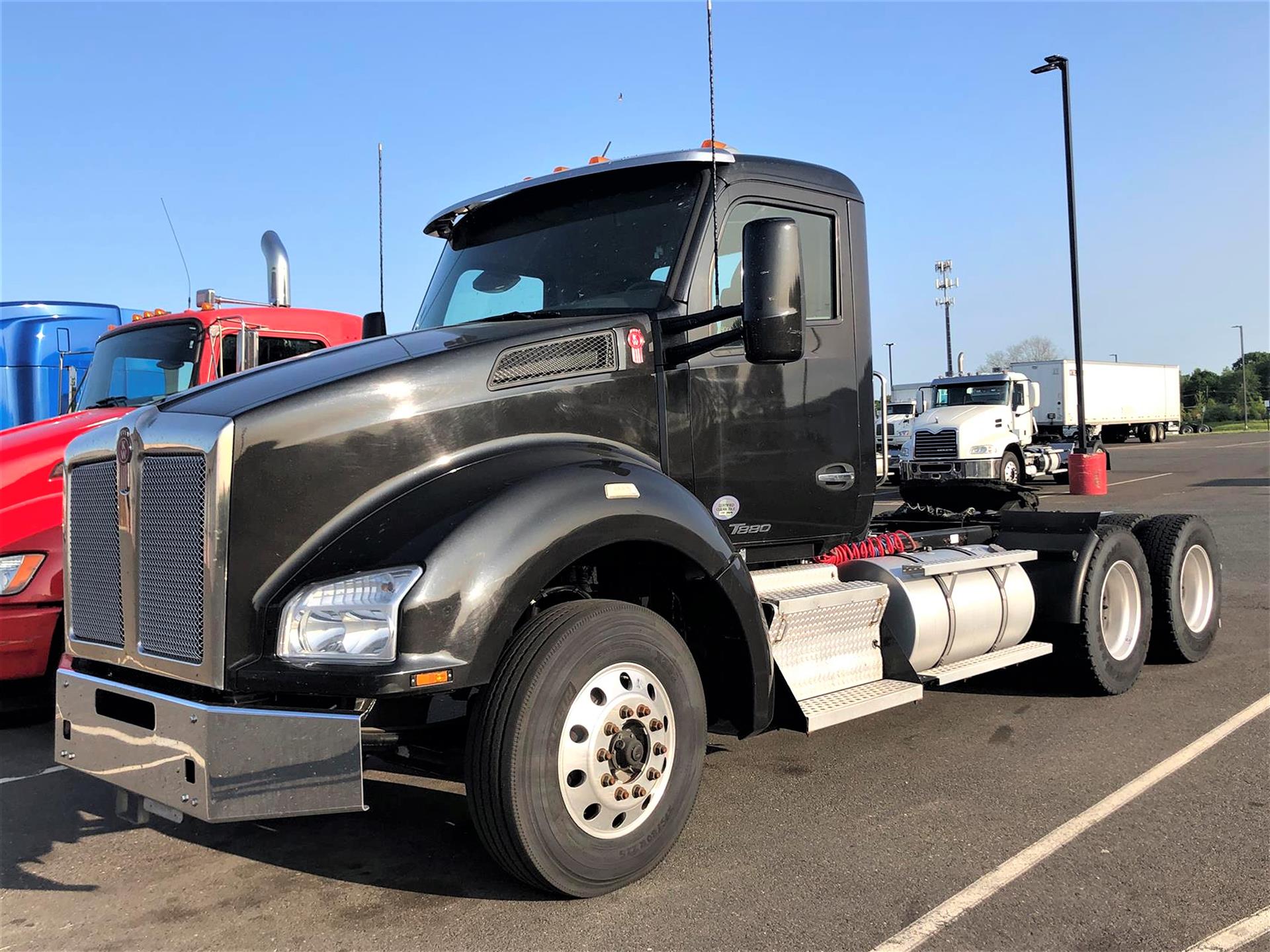 2015 Kenworth T880 | Semi Truck - Jamaica, NY