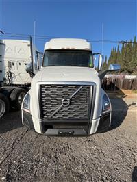 2022 Volvo VNL64T760