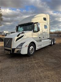 2019 Volvo VNL64