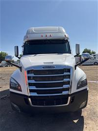 2021 Freightliner Cascadia 126