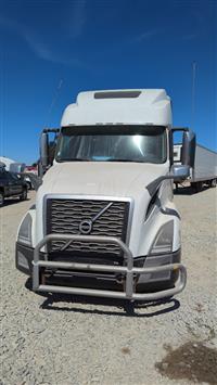 2022 Volvo VNL64T860