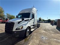2023 Freightliner Cascadia