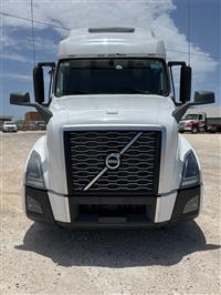 2022 Volvo VNL64T 760