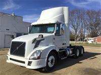 2015 Volvo VNL300