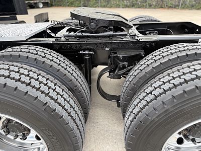 2023 Peterbilt 579