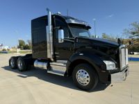 2022 Kenworth T880
