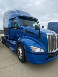 2022 Peterbilt 579