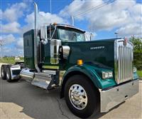 2025 Kenworth W900L