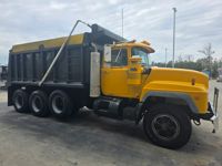 Used 1997 Mack RD690S for Sale