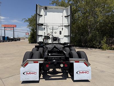 2022 International LT625