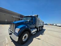 2023 Kenworth T880S