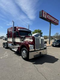 2023 Kenworth W990