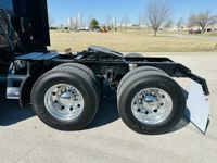 2023 Kenworth T680