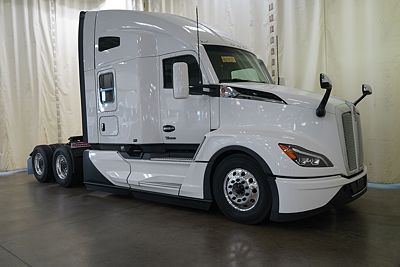 2027 Kenworth T680