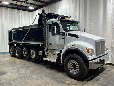 2027 Kenworth T880