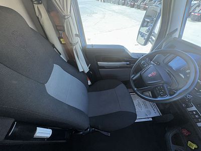 2023 Kenworth T680