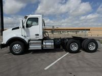2024 Kenworth T880