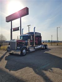 2024 Kenworth W900L