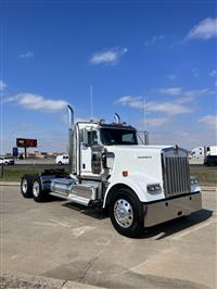 2025 Kenworth W900L