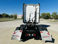 2024 Kenworth T680