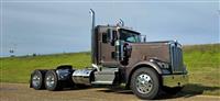 2025 Kenworth W900L