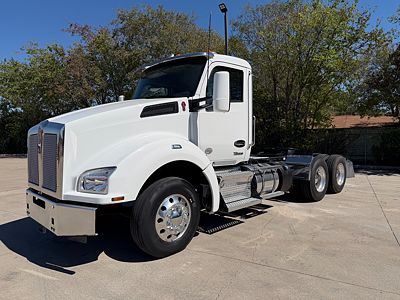 2022 Kenworth T880