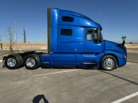 2021 Volvo VNL64T760