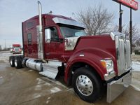 2021 Kenworth W990
