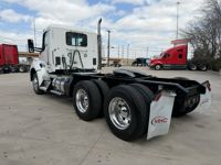 2024 Kenworth T880