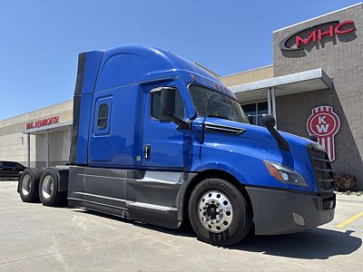 2021 Freightliner CASCADIA126