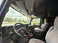 2021 International LT625