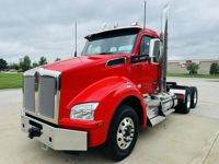2027 Kenworth T880