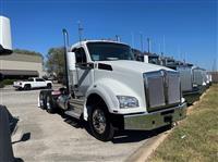 2025 Kenworth T880