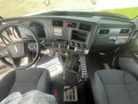 2026 Kenworth T880