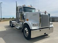2026 Kenworth W900L