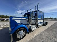 2022 Kenworth W900L