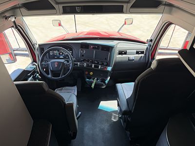 2023 Kenworth T680