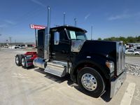 2027 Kenworth W990