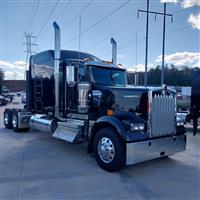 2025 Kenworth W900L