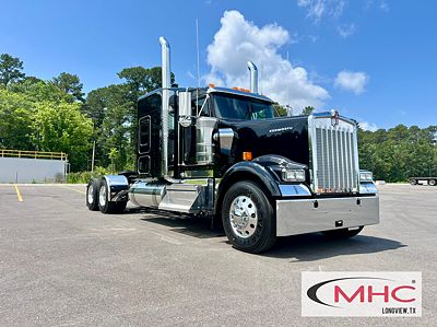 2027 Kenworth W900L