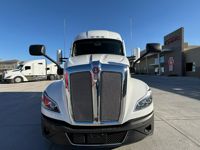 2023 Kenworth T680