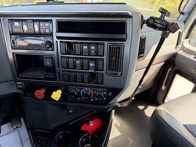 2023 Mack ANTHEM 64T
