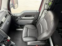 2023 Kenworth T680