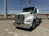 2024 Kenworth T880