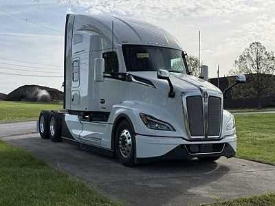 2027 Kenworth T680