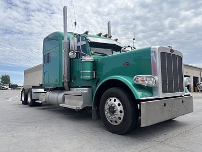 2023 Peterbilt 389