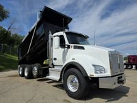 Used 2024 Kenworth T880 for Sale